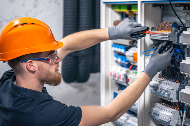 Best Electrical Outlet Repair  in Apple Valley, MN